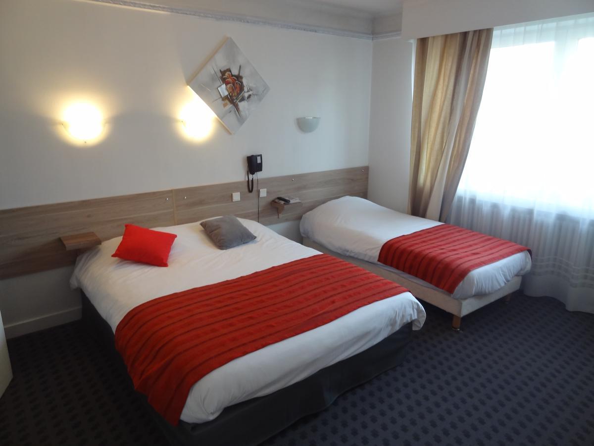 Hotel Les Ambassadeurs Saint-Chamond Exterior foto